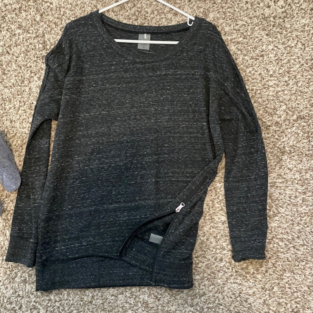 Calia by Carrie Underwood crew neck with side zippers